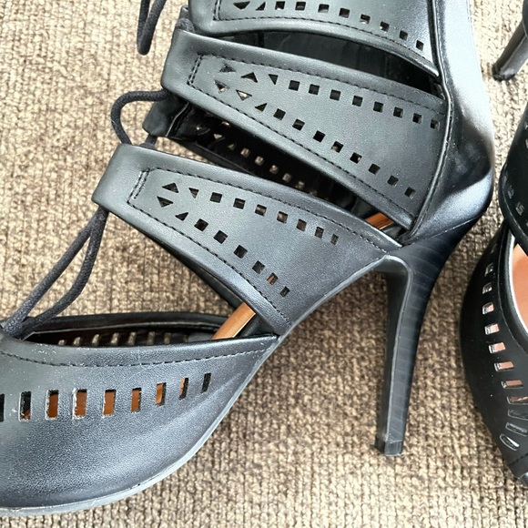 Women's Bongo Brin Heels Size 6.5 Black - Picture 3 of 6